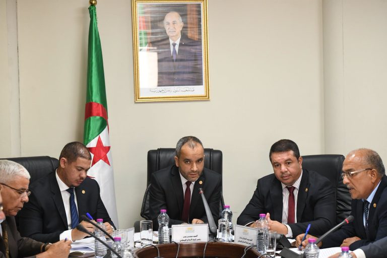 لجنة الدفاع الوطني تضبط رزنامة عملها خلال الدورة البرلمانية 2026-2027