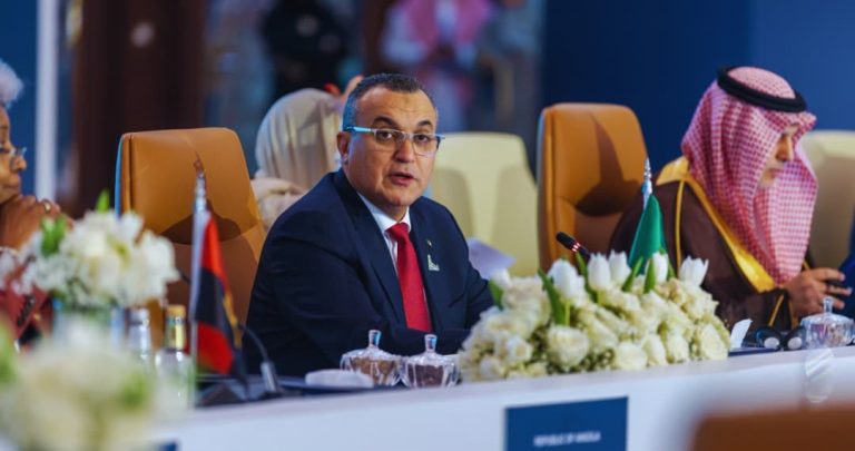 الوزير سيدعلي زروقي يُشارك في المنتدى العالمي حول أخلاقيات الذكاء الاصطناعي برعاية اليونيسكو