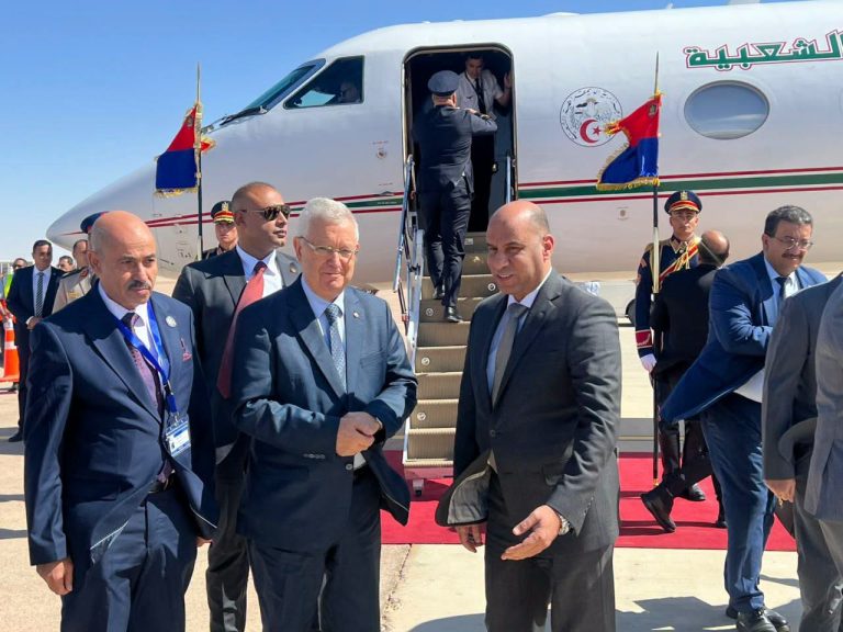 السيد عزوز ناصري يحل بمدينة العلمين الجديدة للمشاركة بصفته ممثلاً لرئيس الجمهورية، عبد المجيد تبون، في أشغال قمة “النيباد”