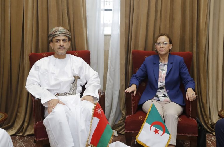 وزيرة البيئة وجودة الحياة تجري لقاءً ثنائيًا مع رئيس هيئة البيئة بسلطنة عُمان