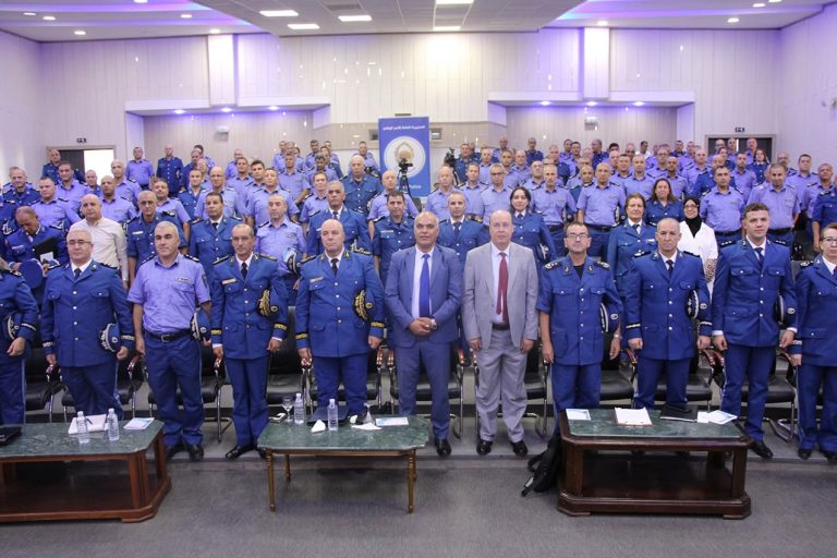 الأمن الوطني ينظم يومًا دراسيًا حول الاتصال المؤسساتي في ظل الذكاء الاصطناعي والرقمنة لفائدة إطاراته.