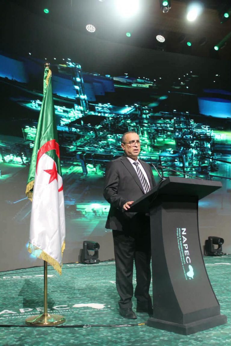 وزير الطاقة و الطاقات المتجددة يشارك في الافتتاح الرسمي للطبعة الرابعة عشرة لمعرض ومؤتمر الطاقة والهيدروجين لإفريقيا وحوض البحر الأبيض المتوسط “ناباك 2026”.