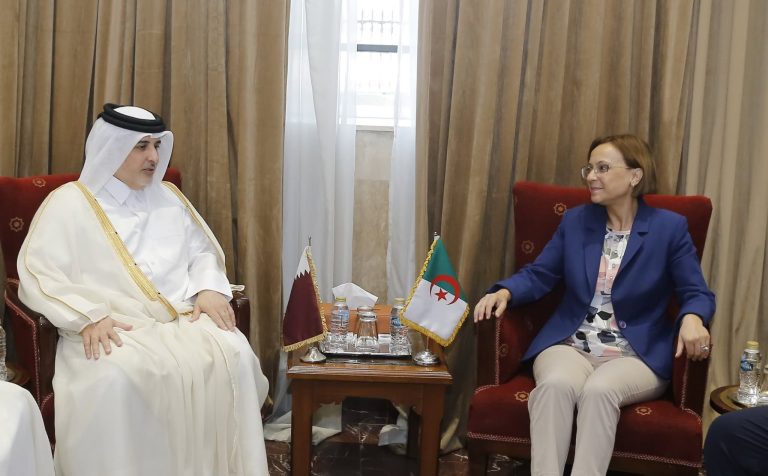 وزيرة البيئة وجودة الحياة تجري لقاءً ثنائيًا مع وزير البيئة والتغير المناخي بدولة قطر