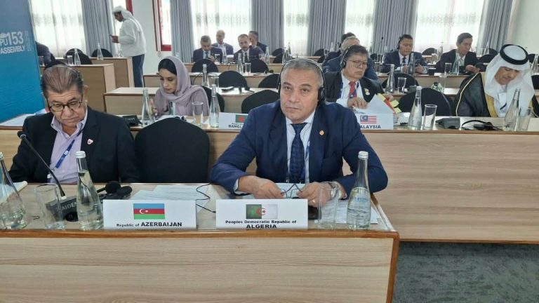 وفد غرفتي البرلمان يشارك في الاجتماع التشاوري للمجموعة الاسلامية