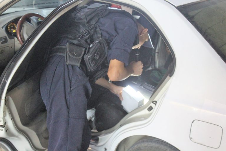 أمن ورقلة يوقف 15 شخصًا ويحجز أكثر من 1200 كبسولة بريغبالين