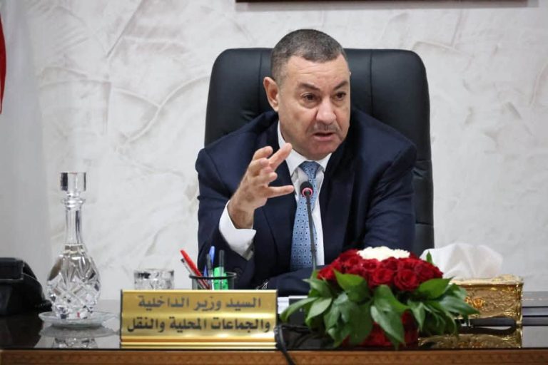 السعيد سعيود يترأس اجتماعًا تنسيقيًا لمتابعة البرامج التنموية وتحسين الإطار المعيشي للمواطن