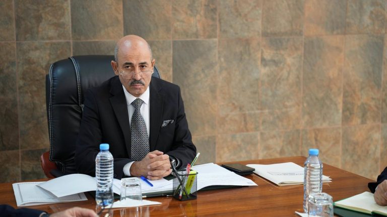 لقاءات تقييمية لوزير الصناعة مع مسؤولي المجمعات الصناعية العمومية