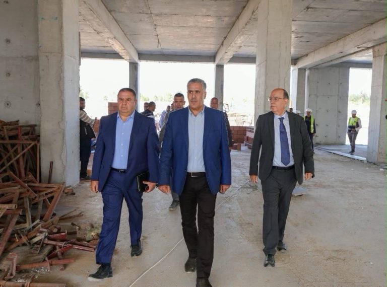 قسنطينة: وزير السكن يشدّد على تسريع إنجاز المركز الاستشفائي الجامعي 500 سرير وتسليم أجنحته المعنية أواخر فيفري 2027
