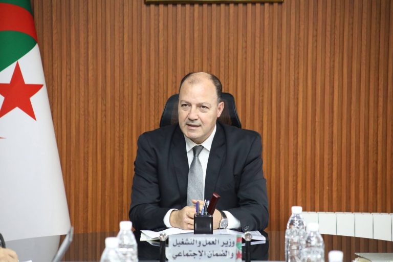 وزير العمل يعقد اجتماعا تنسيقيا مع مسؤولي المعهد الوطني للوقاية من الأخطار المهنية
