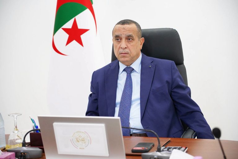 وزير الطاقة والطاقات المتجددة يترأس اجتماع لجنة التنسيق القطاعية لمتابعة عدد من الملفات ذات الأولوية