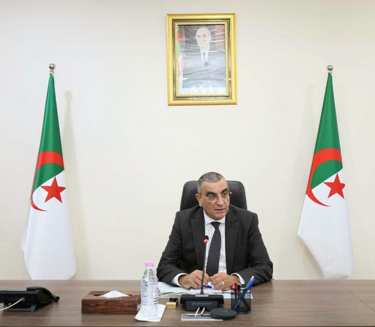 جلاوي يترأس اجتماعًا تنسيقيًا لضبط الترتيبات النهائية لإطلاق مشروع خط السكة الحديدية الأغواط–المنيعة–عين صالح–تمنغست