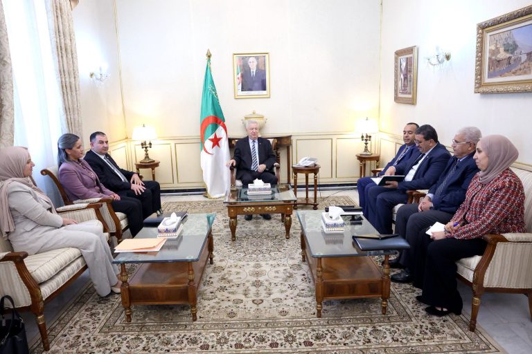 رئيس مجلس الأمة يترأس اجتماعا تنسيقيا للوفد البرلماني الجزائري الذي سيشارك في الجلسة العامة للبرلمان العربي