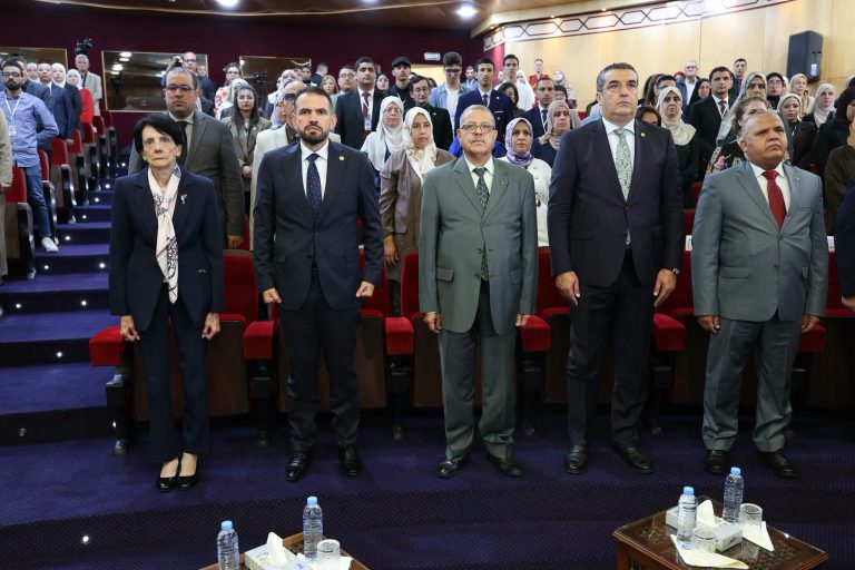 طلبة جامعة الجزائر 3 يشاركون في ندوة المحكمة الدستورية