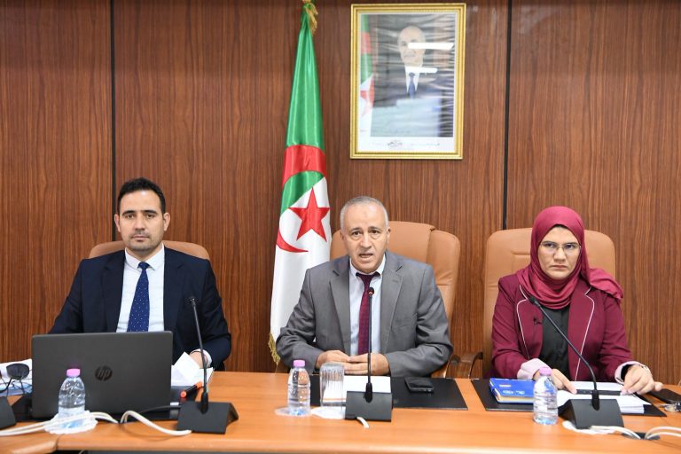 يوم ثالث من أشغال الدورة تكوينية الموجهة للنواب حول “قانون المالية”