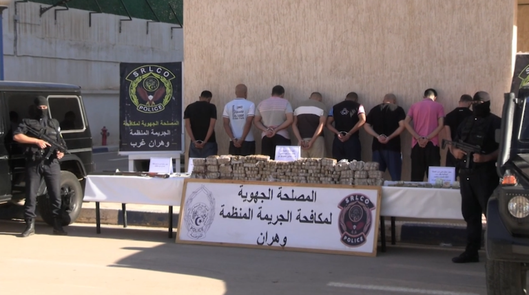 توقيف 21 شخصا و ضبط أزيد من 01 قنطار من الكيف المعالج مصدره المغرب